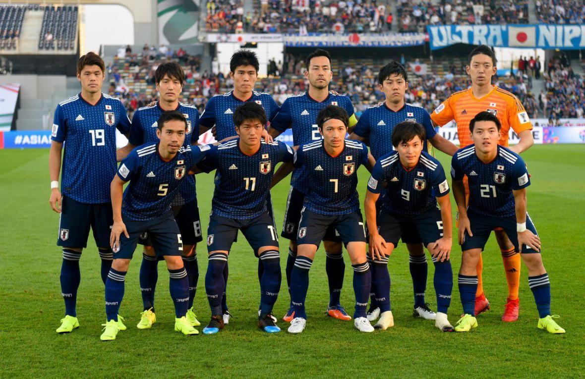 جام ملت های آسیا 2019 امارات ژاپن 1 - عمان 0، داور حکم به فزونی سامورایی ها در نیمه نخست داد