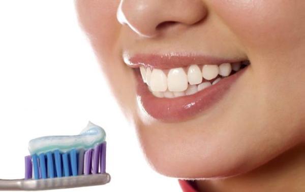 چگونه بهداشت دهان و دندان خود را حفظ کنیم؟