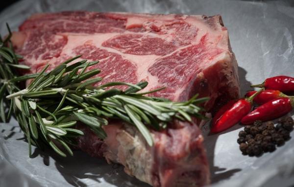 اگر هر روز گوشت قرمز بخورید چه اتفاقی برای بدنتان میفتد؟