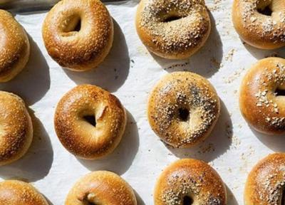 طرز تهیه نان بیگل؛ بهتر از بیگل بازاری به همراه فوت و فن های سرآشپز